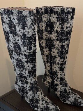 Betsey Johnson Maxxine Boots — Size 9